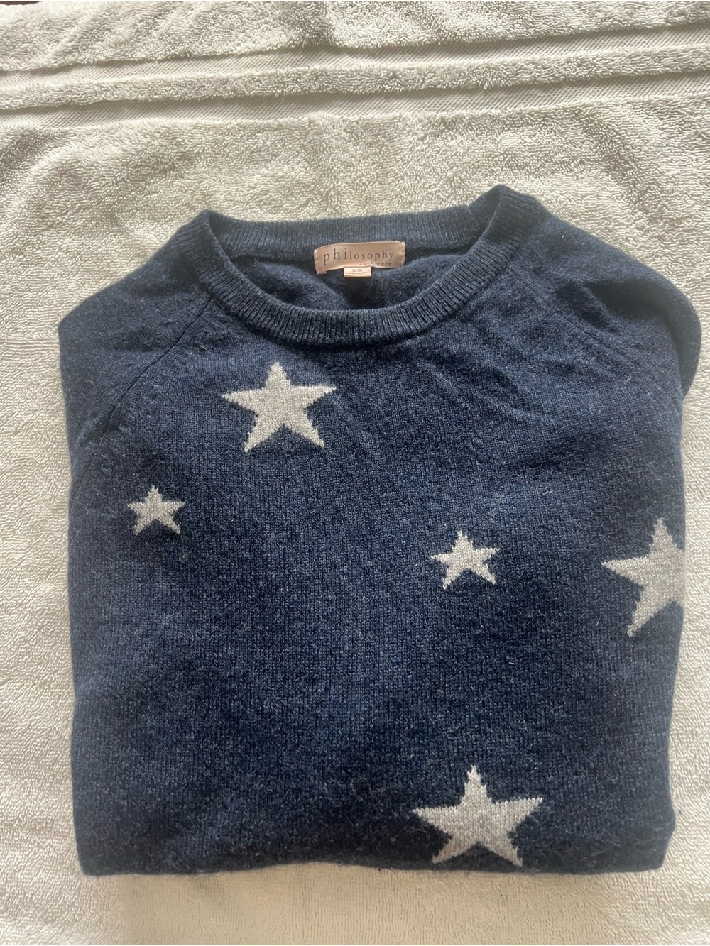 Women’s Philosophy Navy 100 % Cashmere Sweater with White Star Motif.